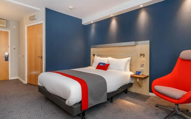 Holiday Inn Express Walsall M6 J10 By IHG