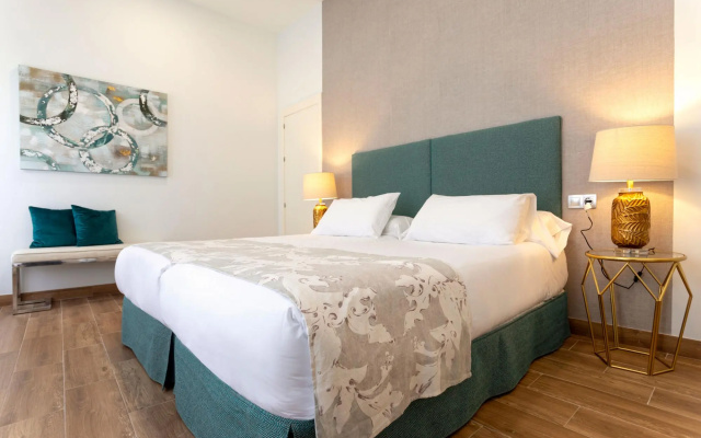 Magnificent 2 BD apartment in the city center. Recaredo VI