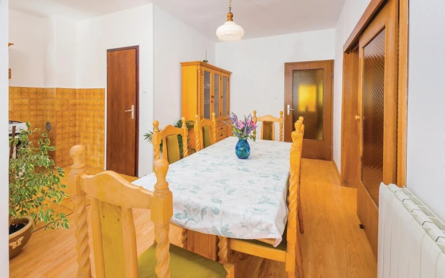 Awesome Home in Pobri With Wifi and 3 Bedrooms