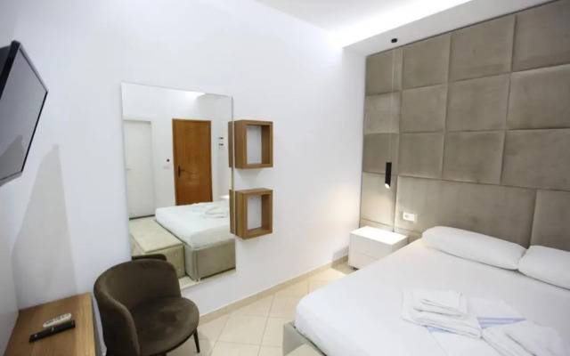 Central Park Premium Hotel
