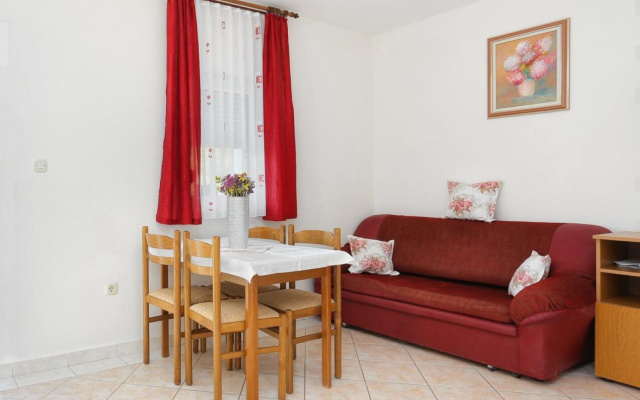 Apartment Lias - with restaurant: A2 Rogoznica, Riviera Sibenik