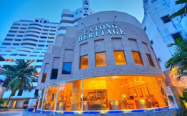 Отель Montana Grand Phuket вид на фасад