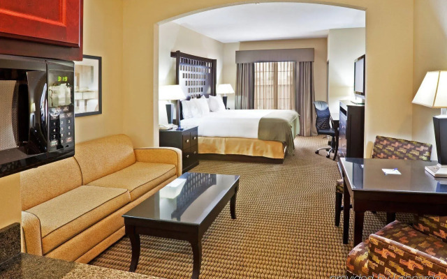 Holiday Inn Express Hotel & Suites Durant by IHG