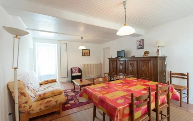 Gîte Saint-Urbain, 3 pièces, 4 personnes - FR-1-426-297