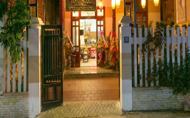 Отель Snow pearl Homestay вид на фасад