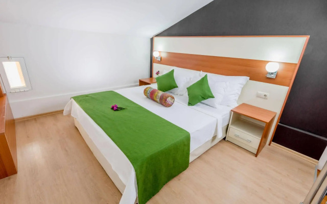 Ege Tulip Cesme