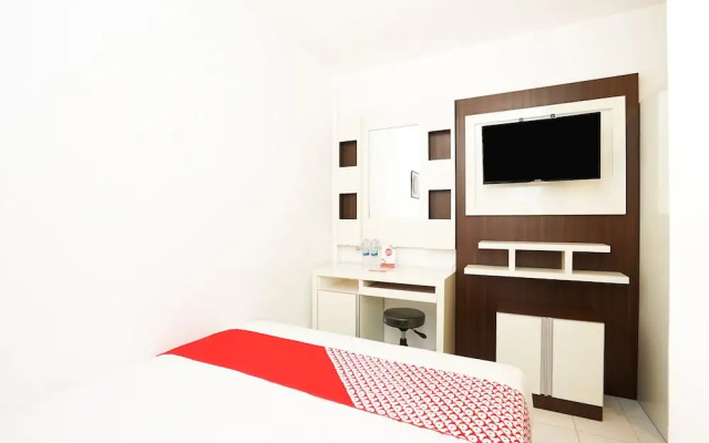 Oyo 473 Darmo Permai Guesthouse