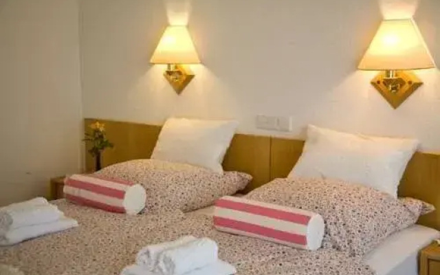 Parkhotel Weinperle