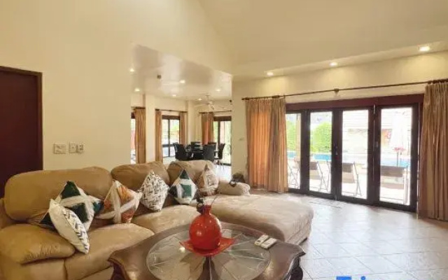 Luxury 3-bedroom villa with big pool in Rawai