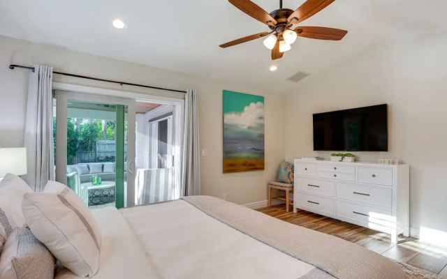 Fenced Yard, 4 Mi to Stuart Beach: Family Retreat!