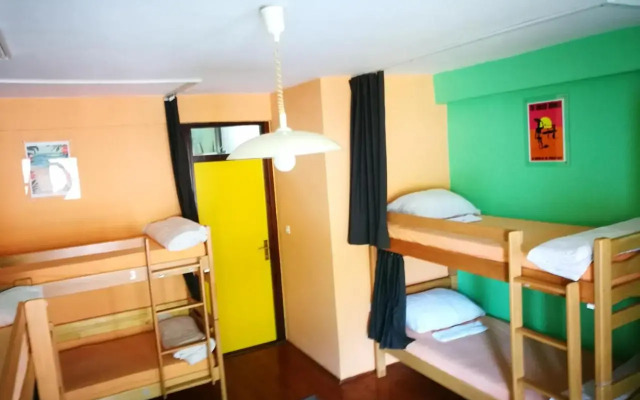 Balkaneros Hostel