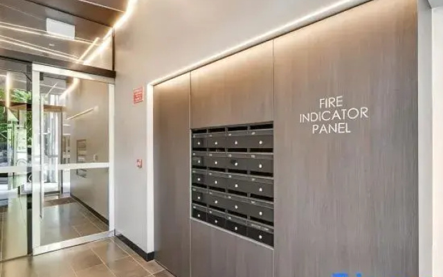 Modern 1BR Apartment with Smart TV and Views