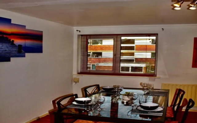 Sunny Apartment in Birmingham