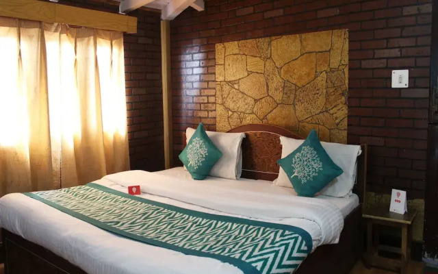OYO 12782 Hotel Sweet Home