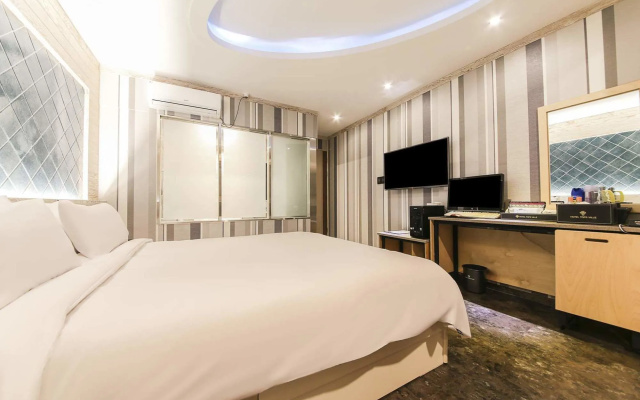 Hotel Tops Ville