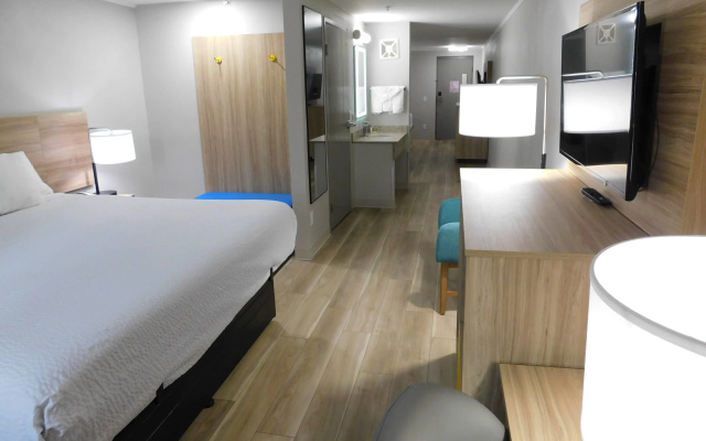 Days Inn by Wyndham Effingham
