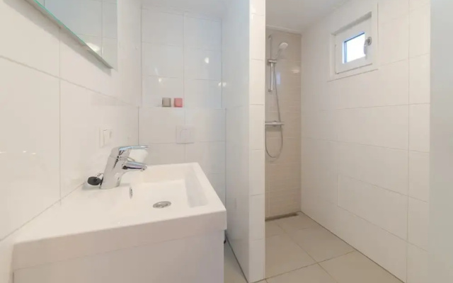 Stylish Holiday Home with Fireplace near Oosterschelde