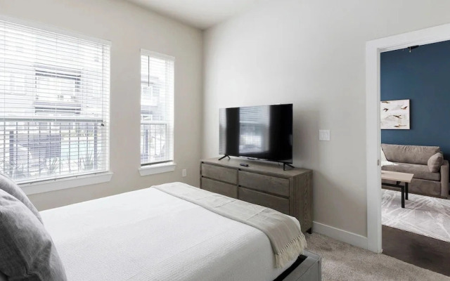 Landing Furnished Apartments - Old East