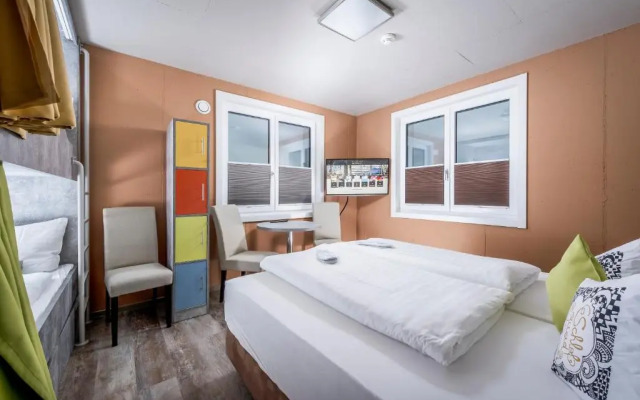 Cubo Sport & Art Hotel