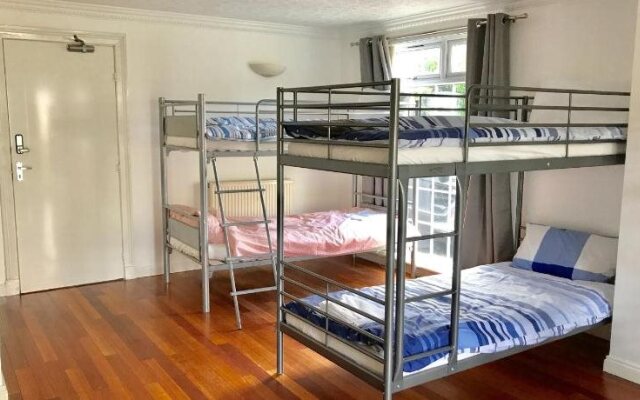 O Hostel