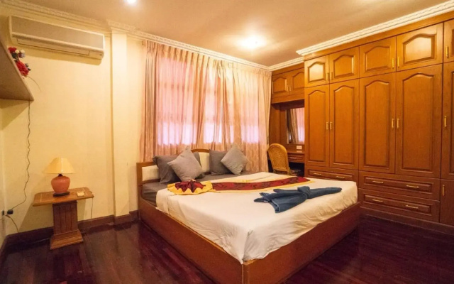 Villa Navin Beach Residence