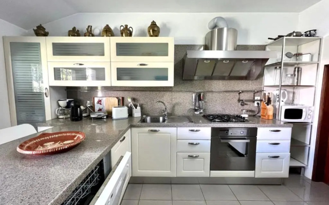 VILAMOURA TRADITIONAL VILLA WITH POOL by HOMING