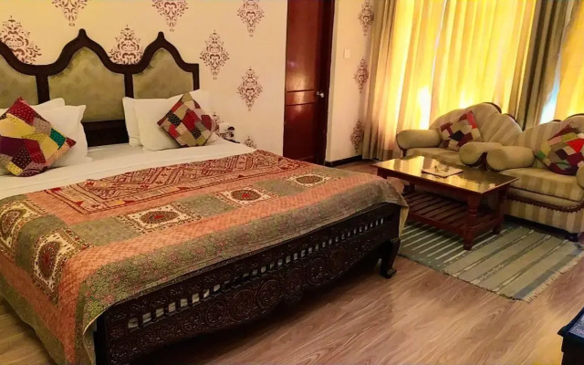 Palanpur Palace - Mount Abu