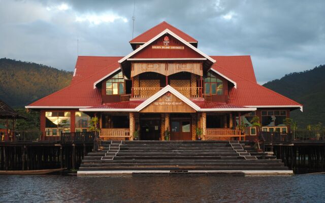 Golden Island Cottages II (Thale U) - Inle Lake, Myanmar