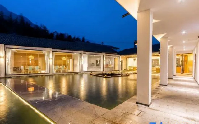 HhanXia QianMo Homestay