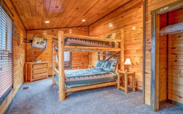 Standing Bear Lodge by Jackson Mountain Rentals