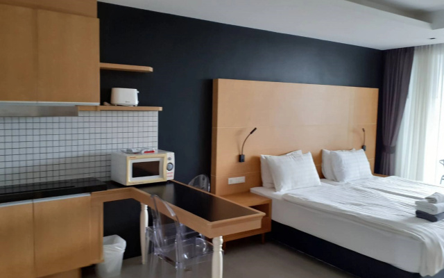 Vivace Hotel (SHA Certified)