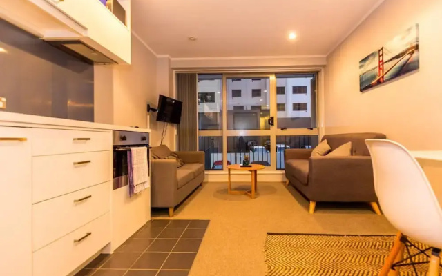Cosy 2 Bedroom Apartment in the Heart of Auckland