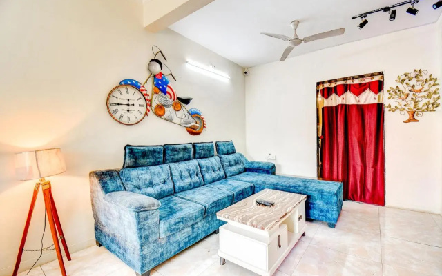 FabHotel Corporate Residency - Nr. Balaji Business Centre