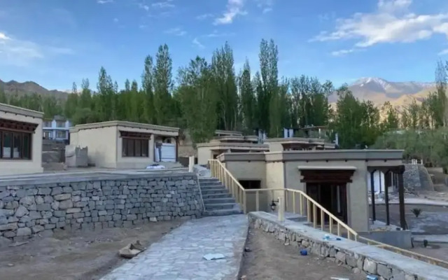 Nirvana Retreat