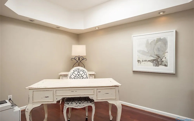 Camelback Mountain 2 BR by Casago