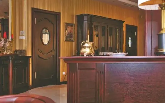 The Regent Club Hotel