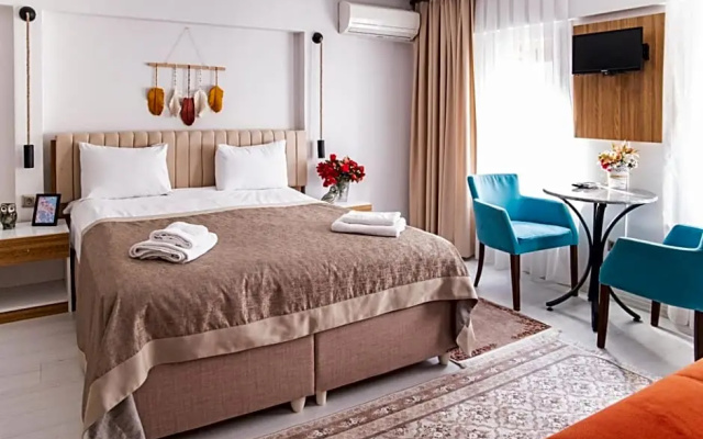 Galata Aristo Suites