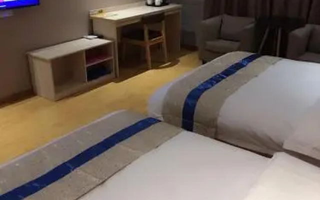 Crown Holiday Inn