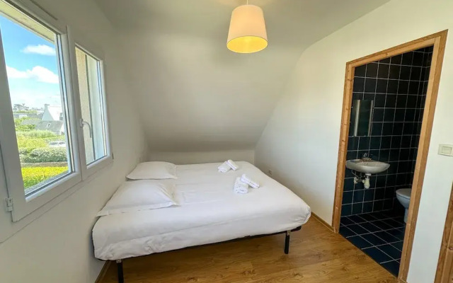 House in Ploudalmezeau With Beach Access