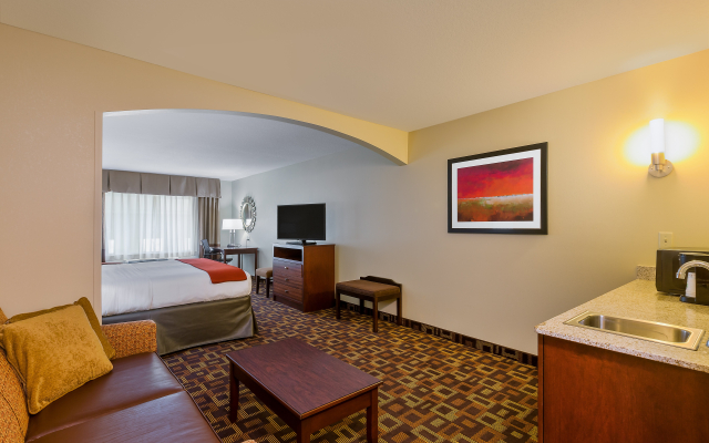 Holiday Inn Express Salinas by IHG