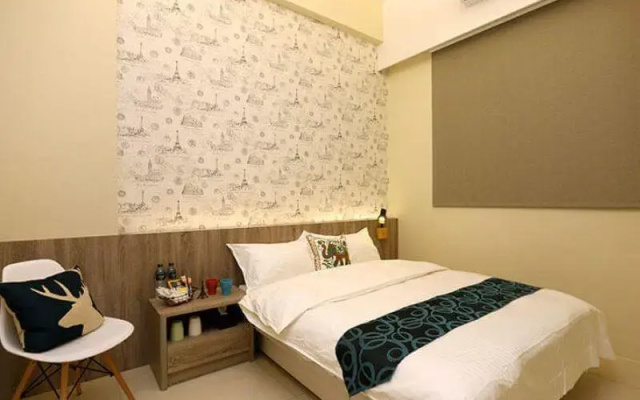 Season Inn