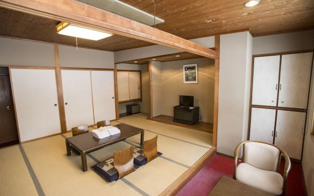 Nomad Hakuba
