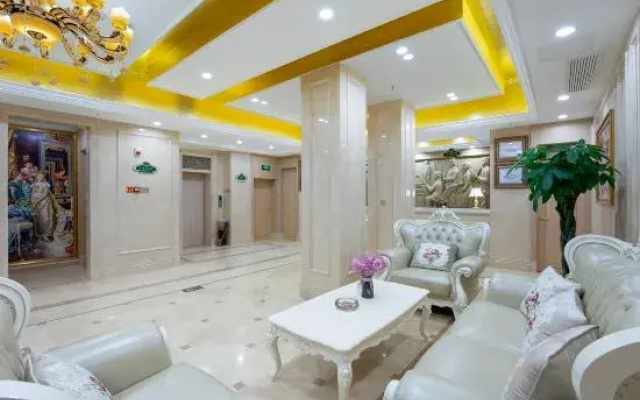 Vienna Hotel (Huanancheng Branch, Zhengzhou)