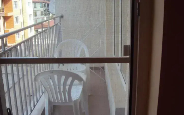 Krasi Apartments in Perla Complex