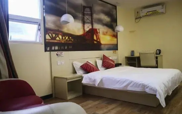 Shankee Chain Hotel (Longli Laobanjie Pedestrian Street)