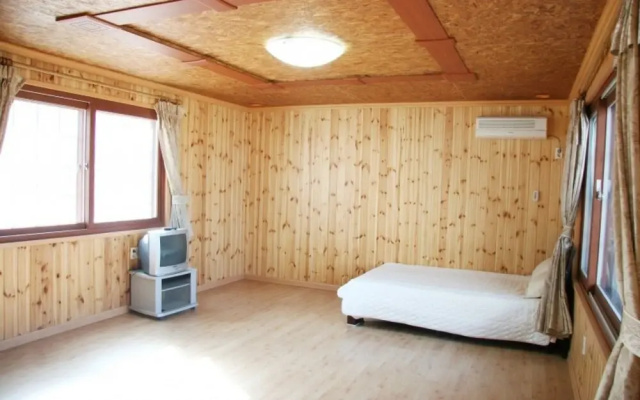 Hwaseonghaneul Sarangchae Pension