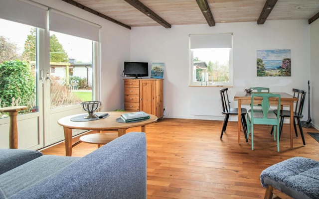 Amazing Apartment in Beddingestrand With 1 Bedrooms