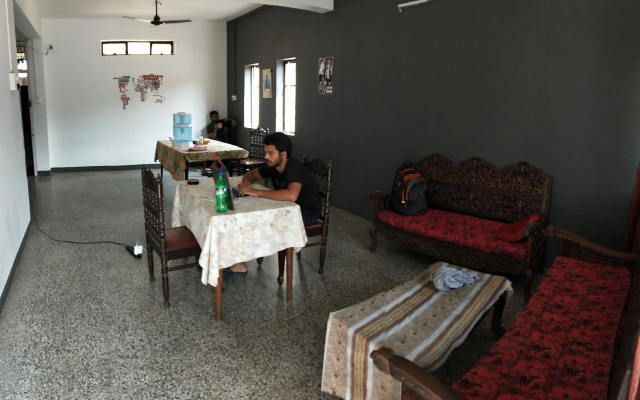 Goroomgo Monkey Mind Hostel Goa