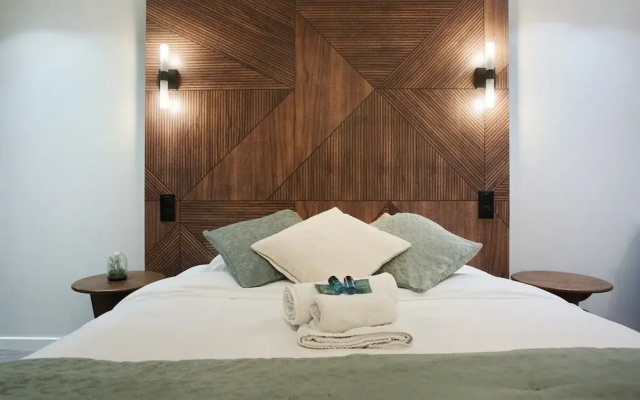 Modern Suite Center of Paris Montmartre