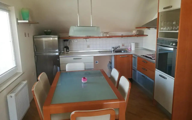 Peaceful 4-room house in Maribor's green garden